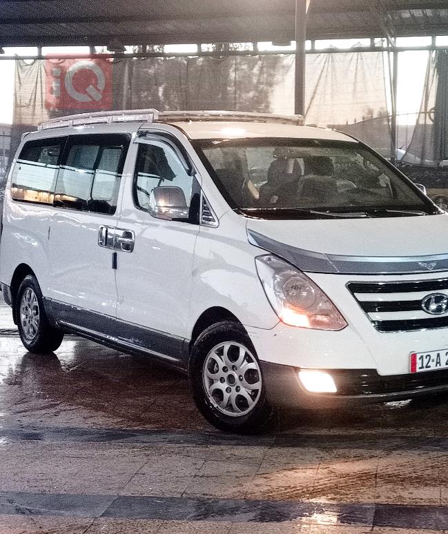 Hyundai H-1